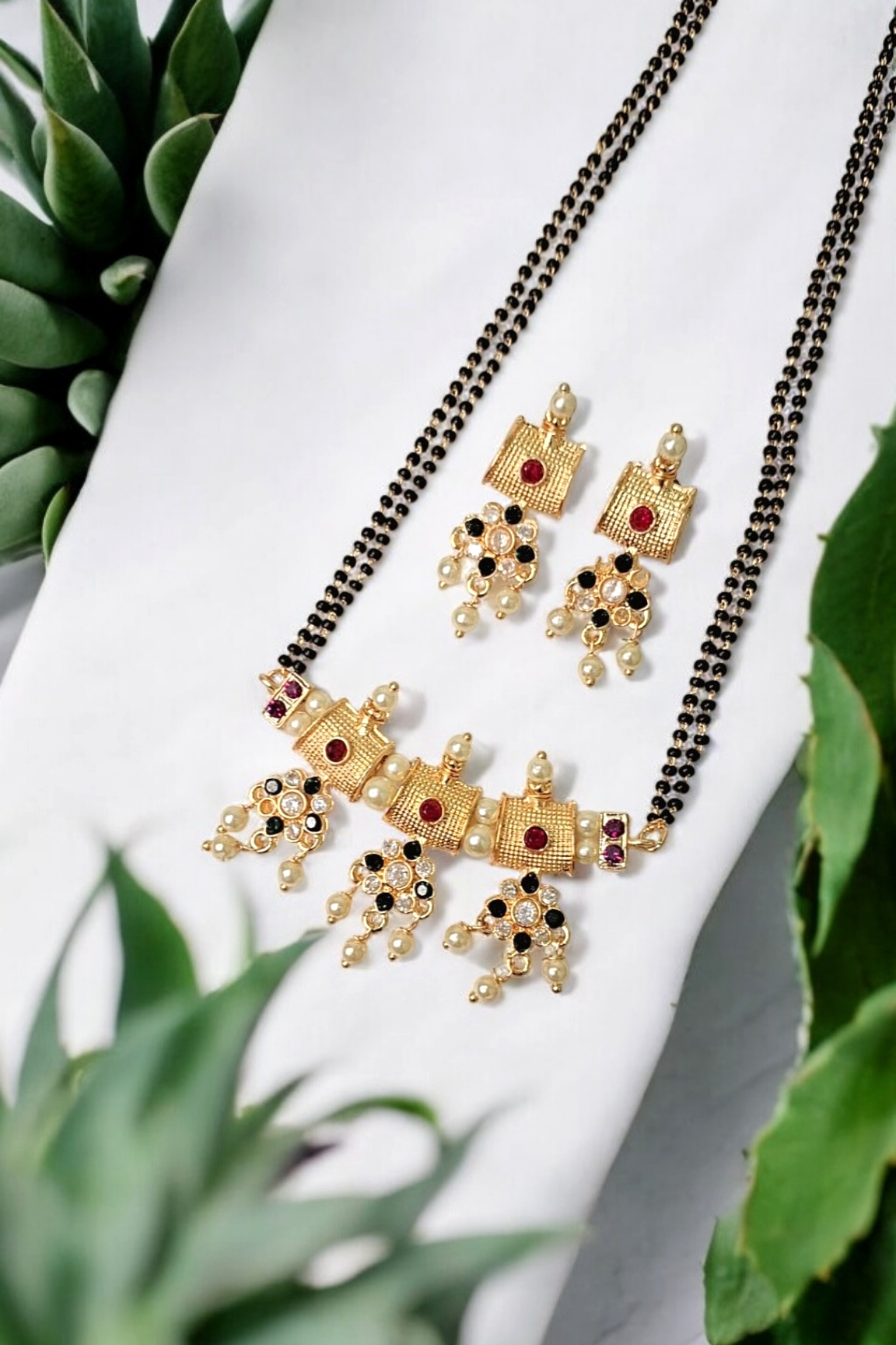 Amaya grace gold plate short mangalsutra set