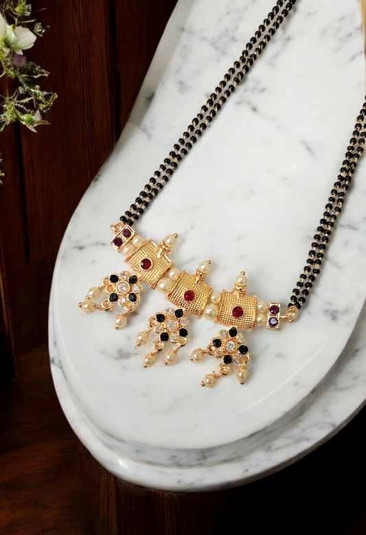 Amaya grace gold plate short mangalsutra set