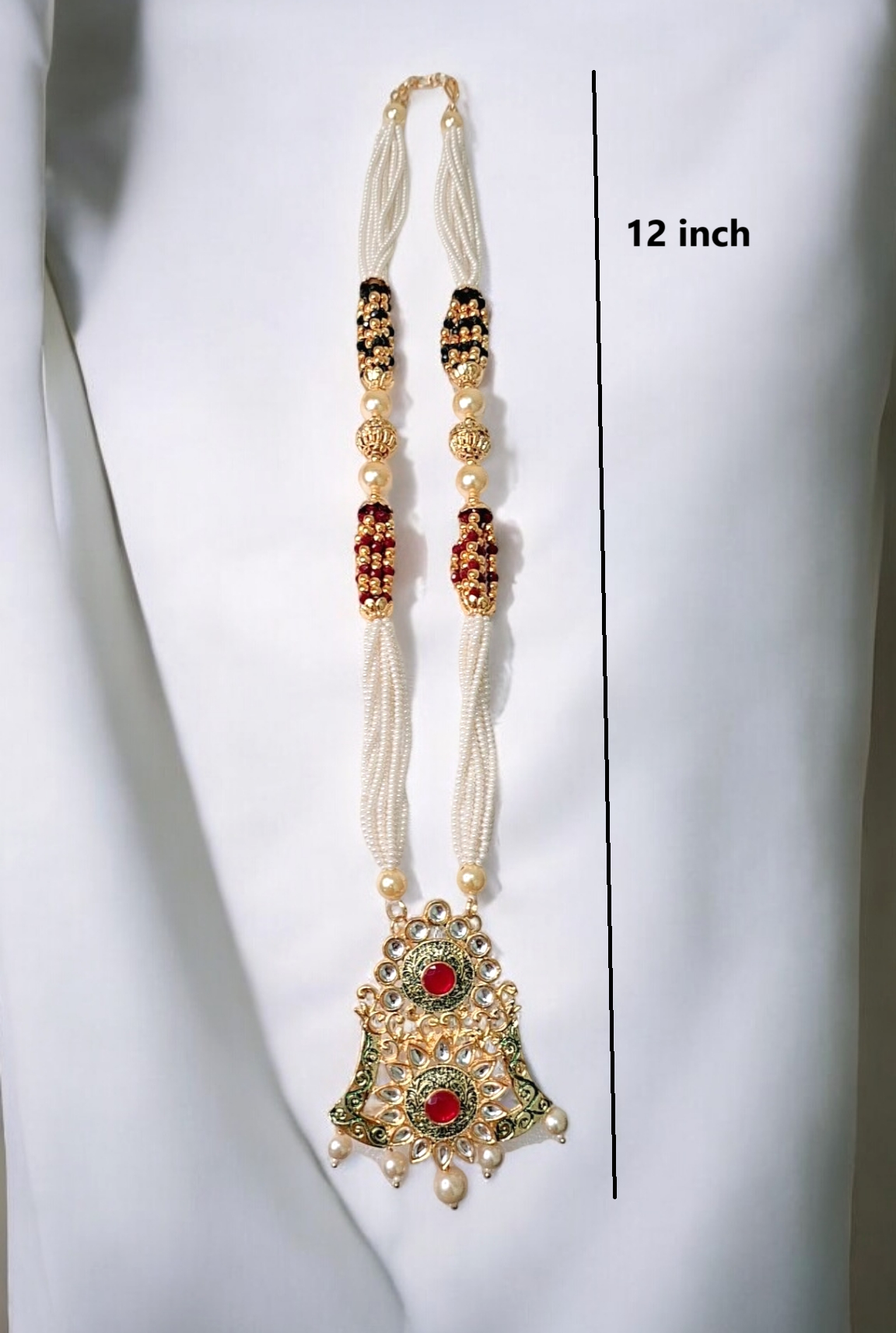 Eashika necklace set