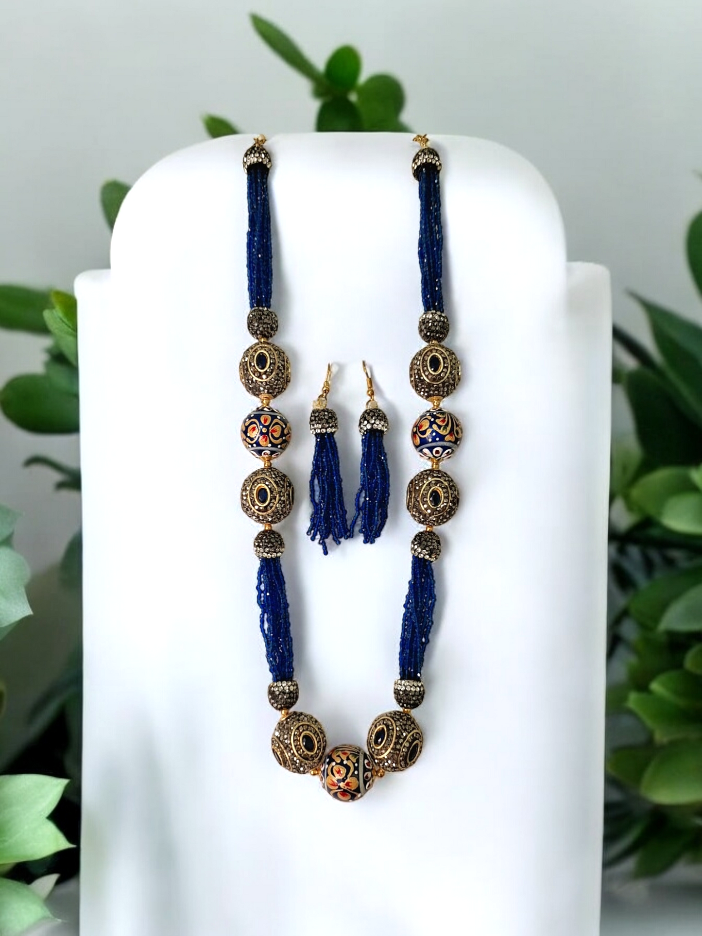 Eila Blue Necklace Set
