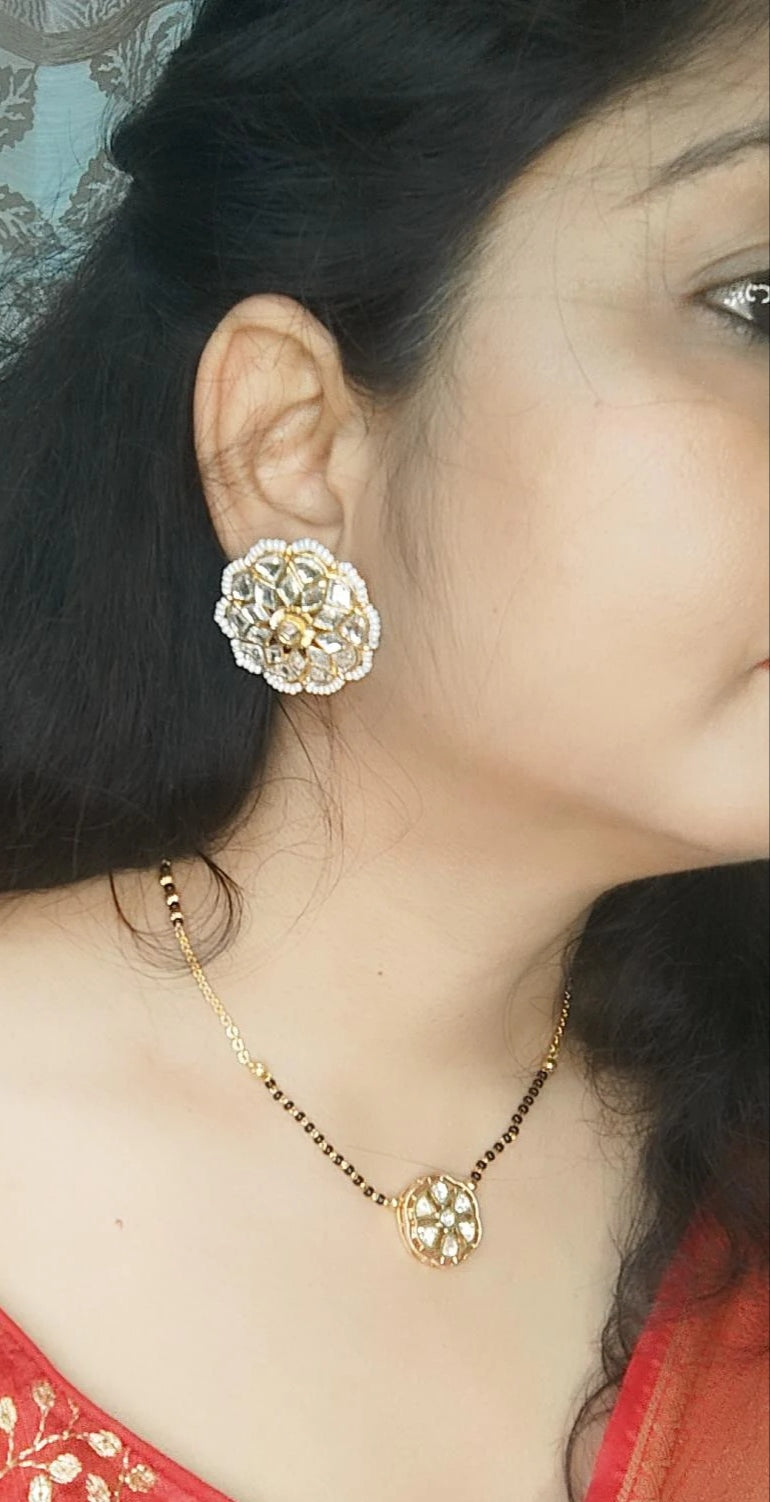 Aadhila Pushpa Kundan Traditional Studs