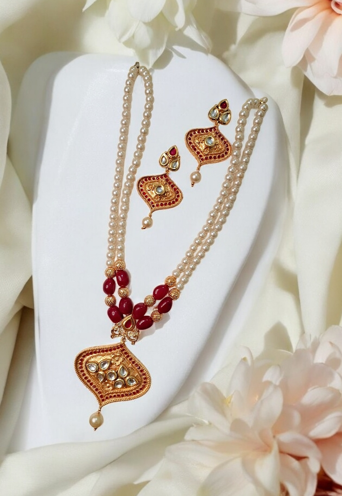 Kimaya red bead necklace set