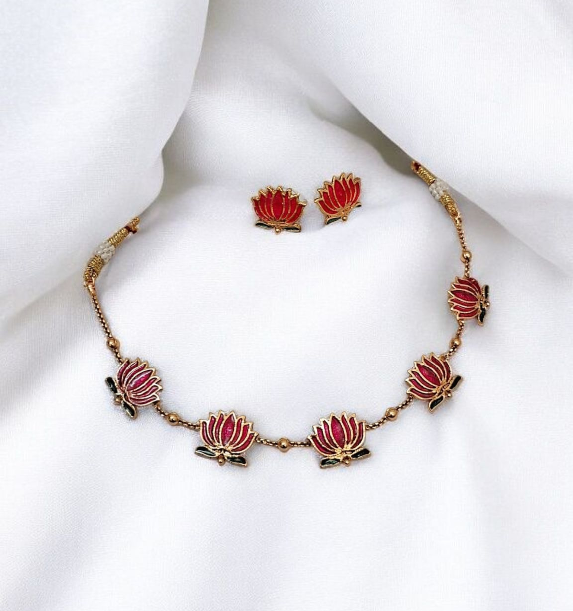 Miraya Bloom gold plated lotus necklace set