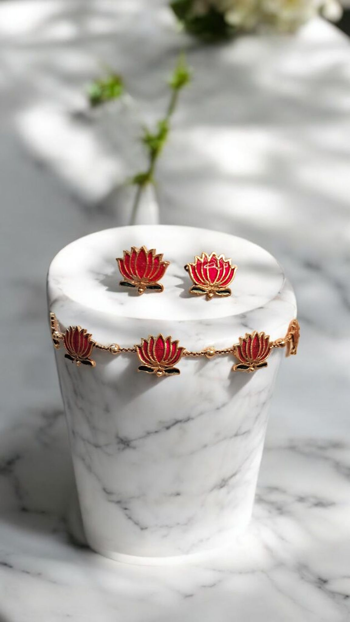 Miraya Bloom gold plated lotus necklace set