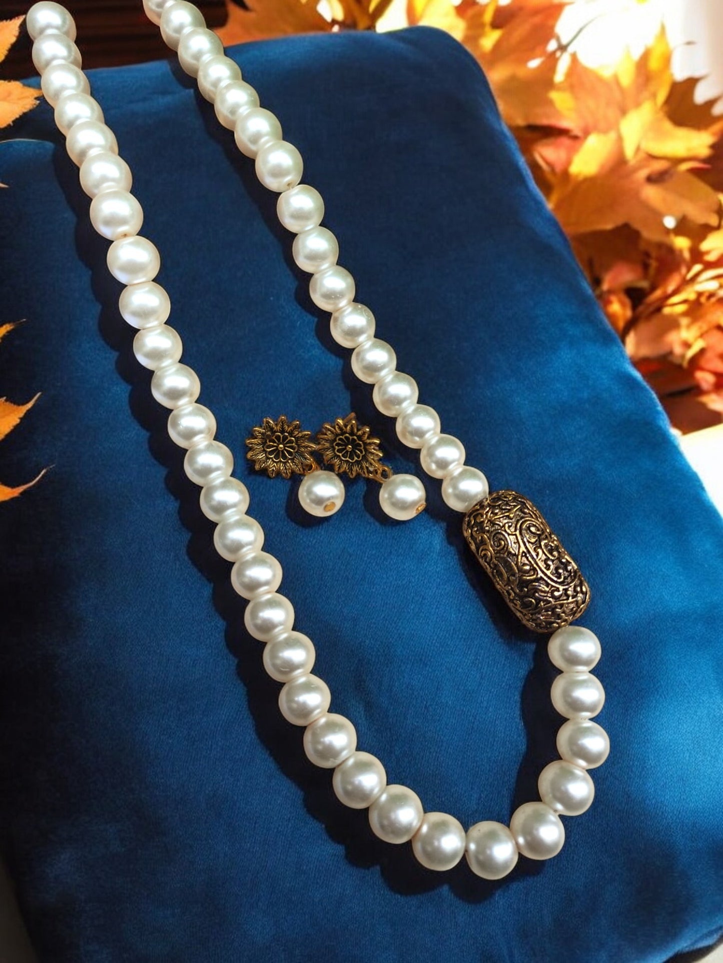 Oxidised pendent and Pearl necklace set