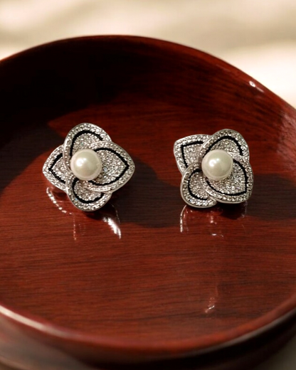 Alvina floral studs