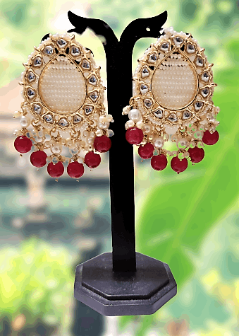 Chaaya beady maroon studs