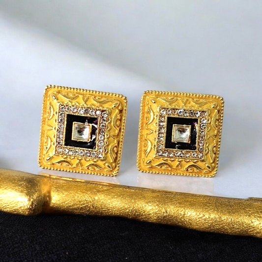 Gunita Golden Traditional Studs