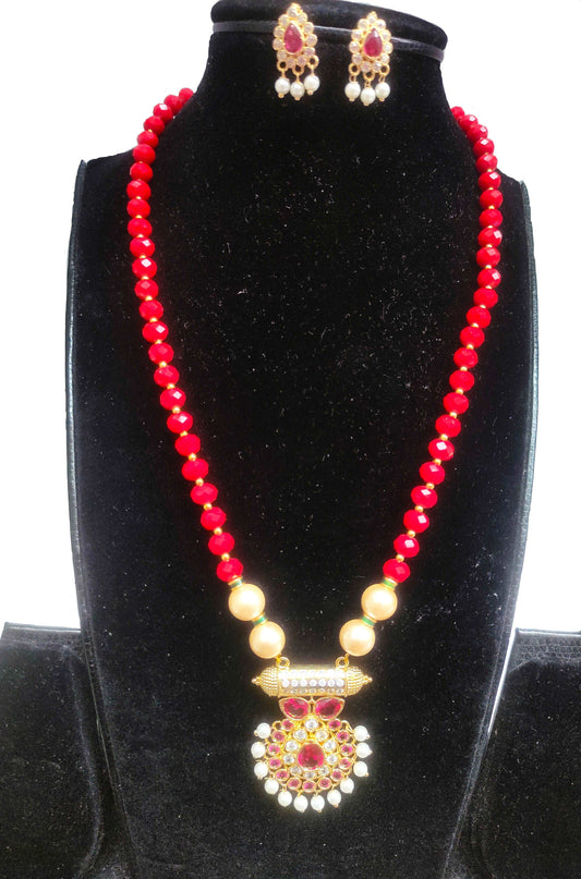 Rewa red beaded necklace set