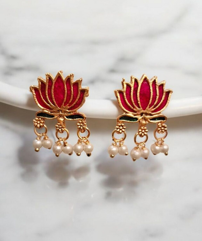 Miraya Grace gold plated lotus necklace set