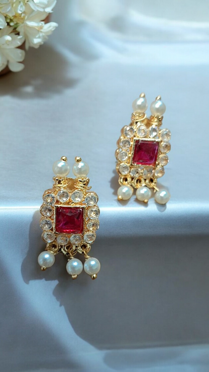 Saaj Gold plated Red and Green Kundan tanmani set