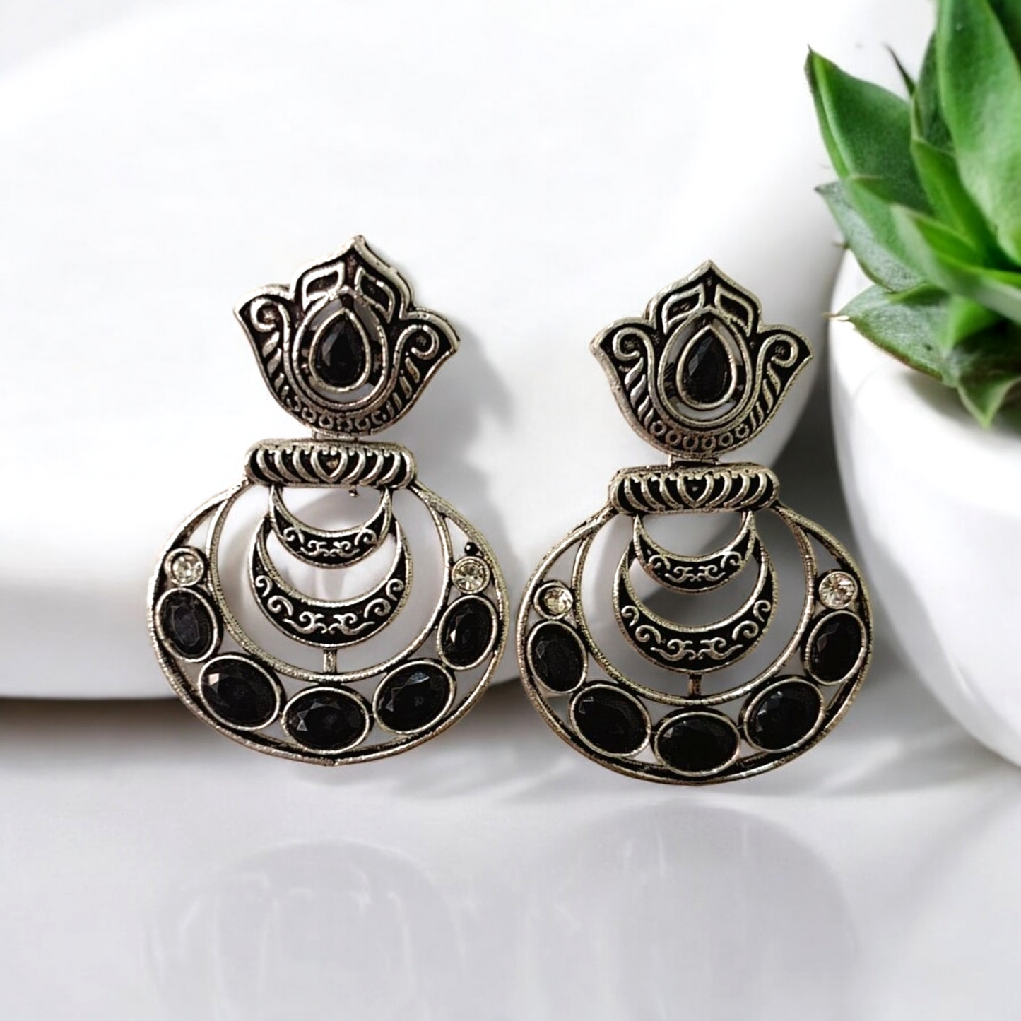 Piya silver oxidised studs