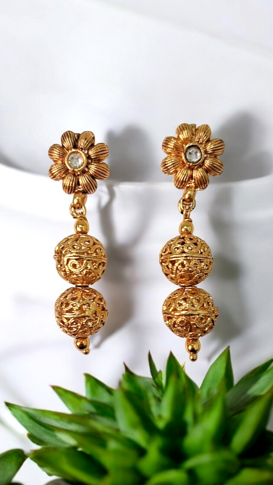 Subhasini gold plated beaded necklace set