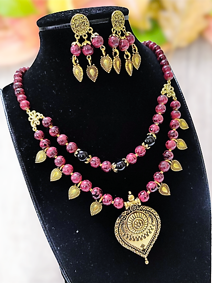 Varuna maroon beaded oxidised necklace set